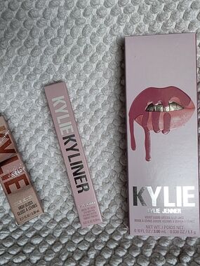 Velvet Liquid Lipstick & Lip Liner Set in Dusty Pink